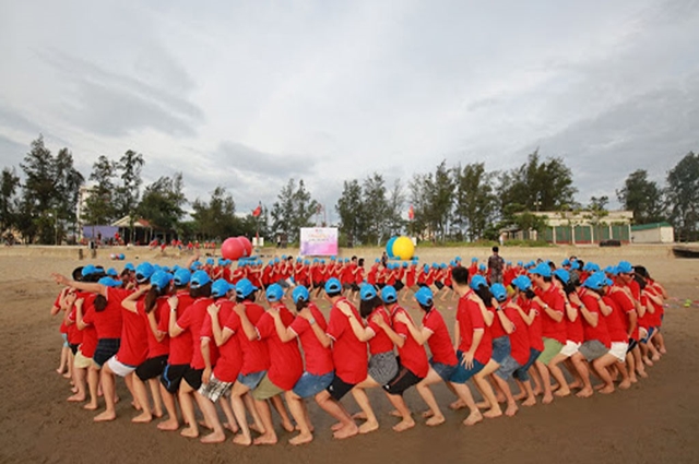 hoat-dong-tro-choi-teambuilding-3 - Công Ty Tổ Chức Sự Kiện VietSky