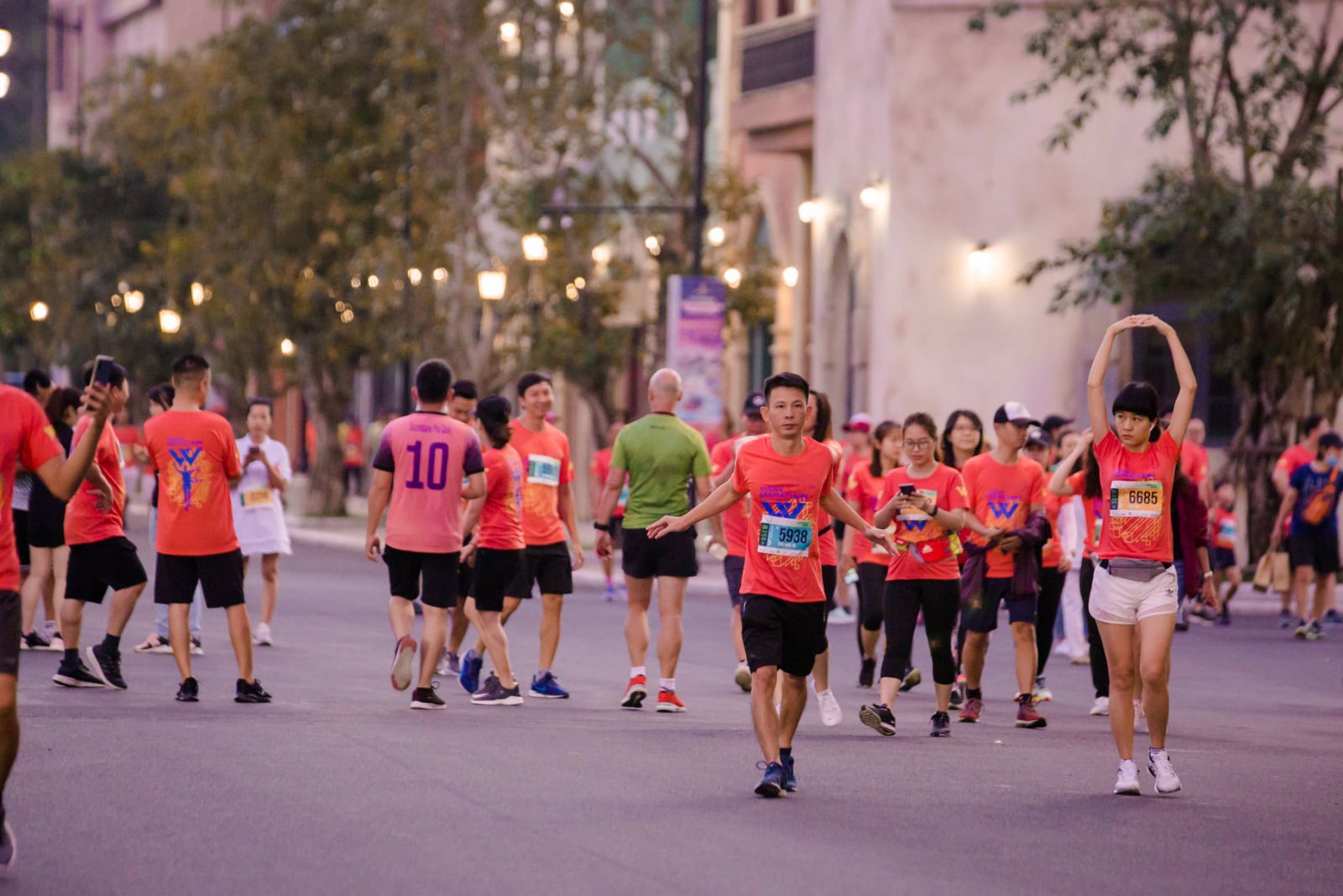 Chạy marathon gi&uacute;p r&egrave;n luyện thể lực