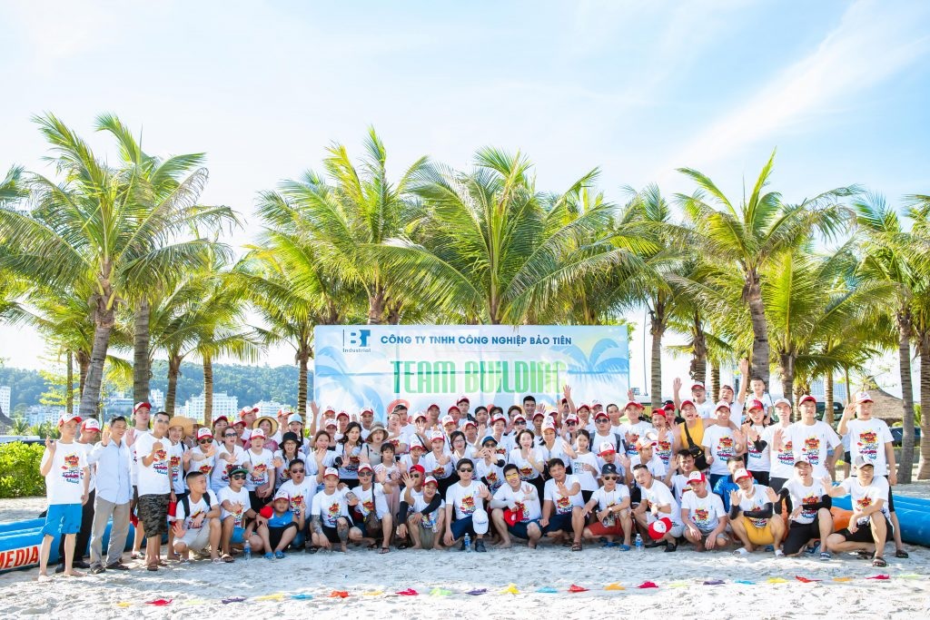 Hoạt động team building - Công Ty Tổ Chức Sự Kiện VietSky